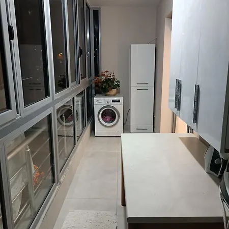 Lungomare Beach Apartments2 شقة Polisi i Vogel